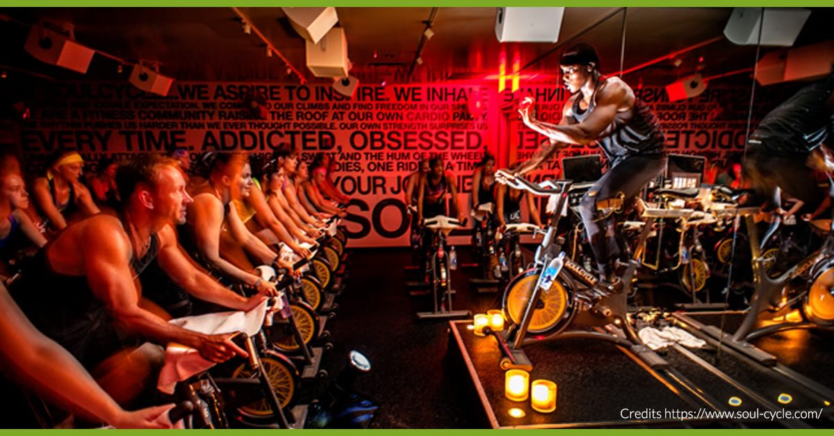 Esperienza SoulCycle a New York durante una ride mattutina